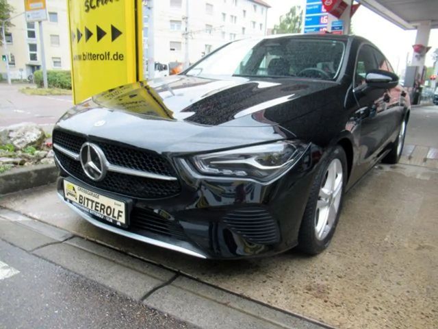 Mercedes-Benz CLA 180 7G-DCT Navi/SHZ/RFK/LED/16Tkm