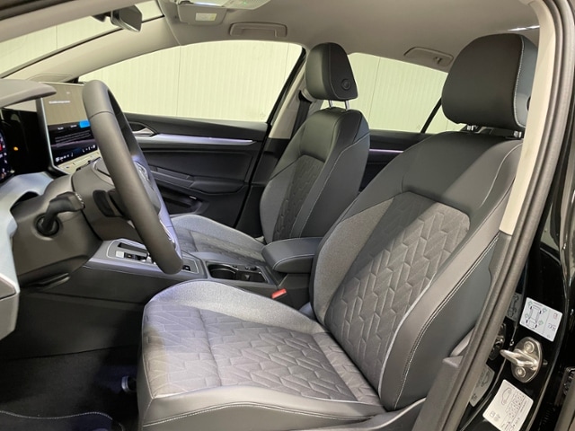 Volkswagen Golf 1.5 eTSI DSG Golf VIII