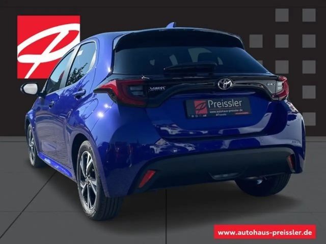 Toyota Yaris Hatchback Hybride Team D