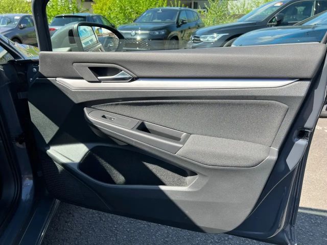Volkswagen Golf 1.5 eTSI DSG Golf VIII Life