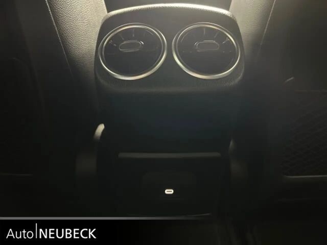 Mercedes-Benz CLA 200 AMG Line Shooting Brake