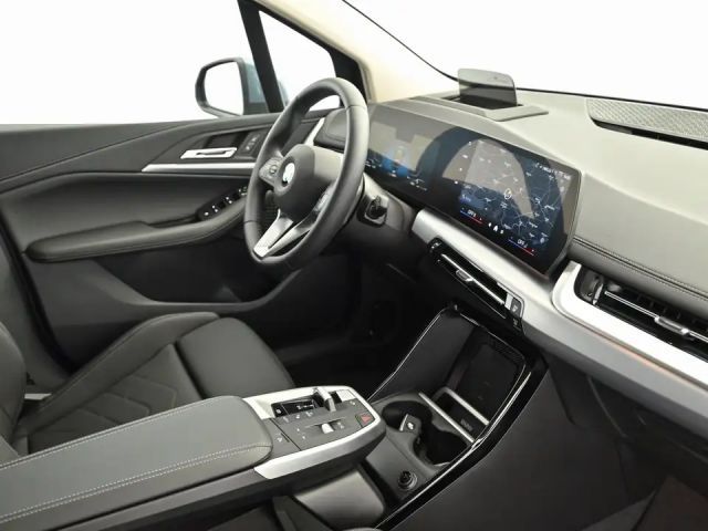 BMW 218 218d Active Tourer Luxury Line Sedan