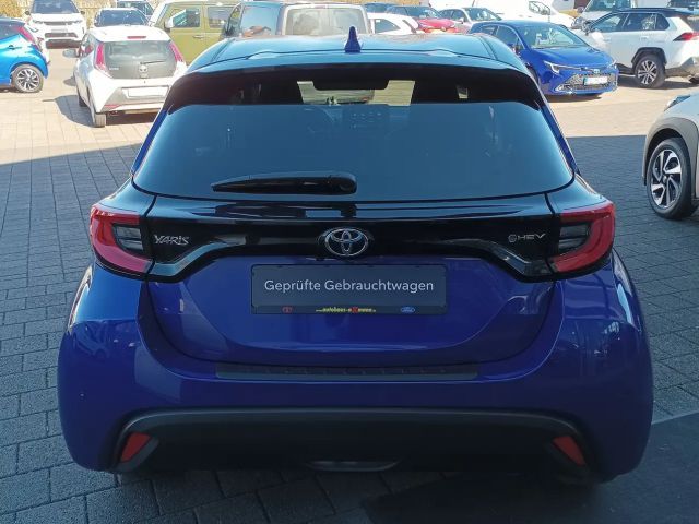 Toyota Yaris Hybride Team D