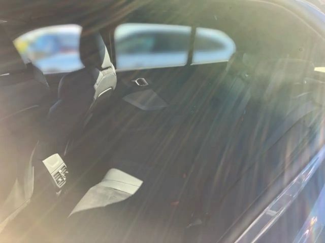 BMW 120 120d 5-deurs Sedan