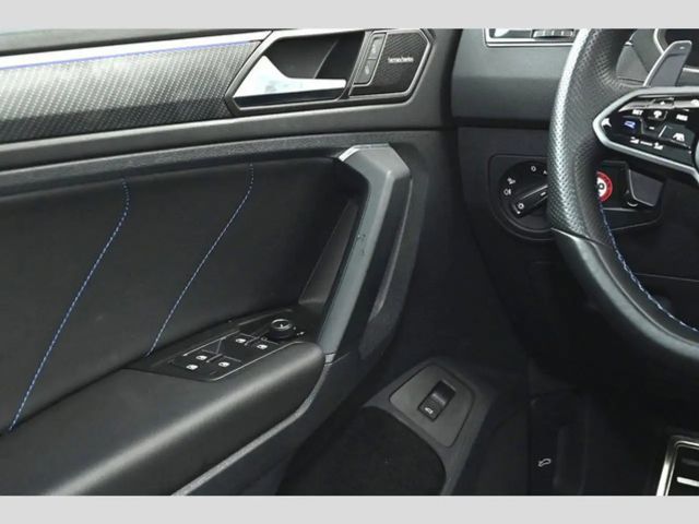 Volkswagen Tiguan 2.0 TSI DSG