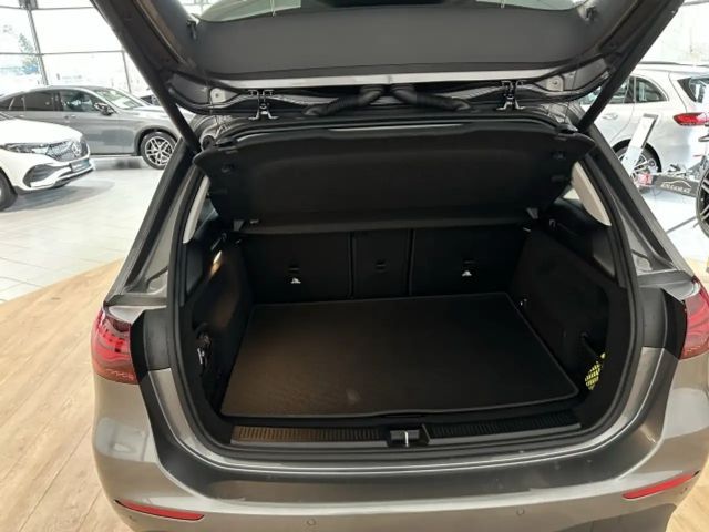 Mercedes-Benz B 200 Progressive