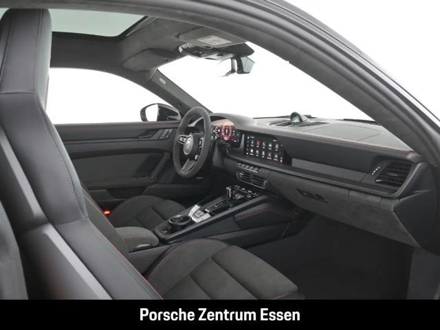 Porsche 992 4 Carrera Coupé GTS