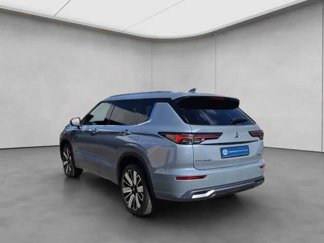 Mitsubishi Outlander 4WD PHEV