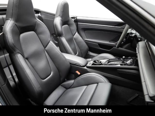 Porsche 992 Cabrio Carrera GTS