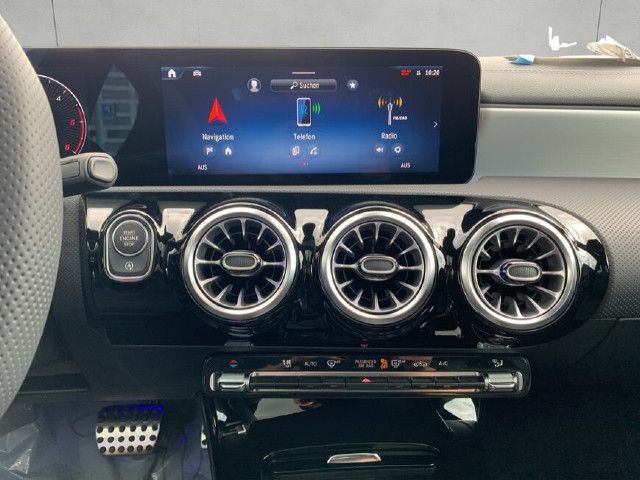 Mercedes-Benz CLA 180 CLA 180 d Coupé