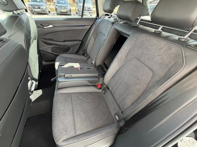 Volkswagen Golf 1.5 eTSI Life Variant