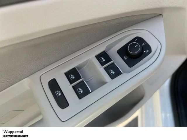 Volkswagen Golf 1.5 eTSI DSG