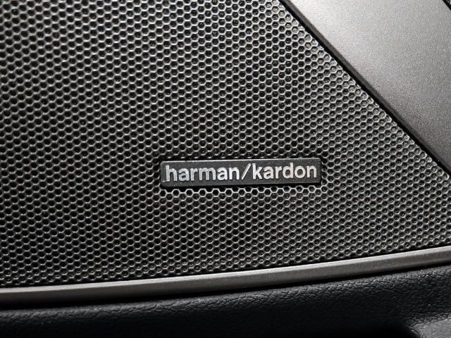 BMW 330 330i M-Sport Sedan xDrive