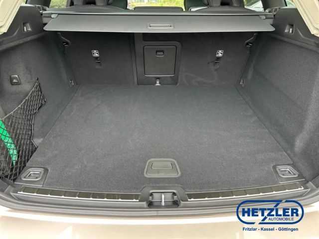 Volvo XC60 AWD Dark Plus