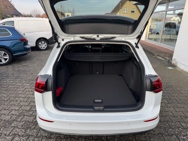 Volkswagen Golf 1.5 eTSI Variant