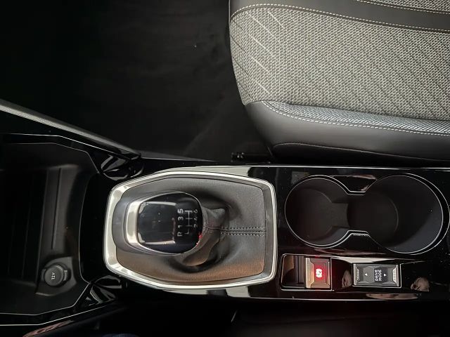 Peugeot 2008 Allure Pack PureTech