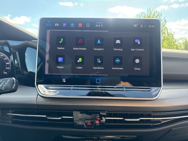 Volkswagen Golf DSG Style eHybrid