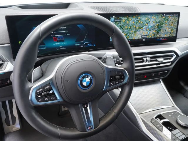 BMW 320 320e M-Sport Touring