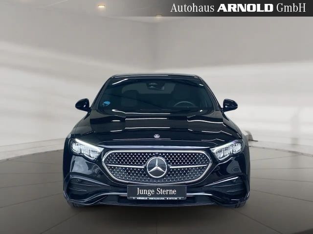 Mercedes-Benz E 200 AMG Line Sedan