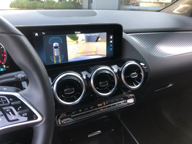 Mercedes-Benz B 250 4MATIC Progressive Sedan