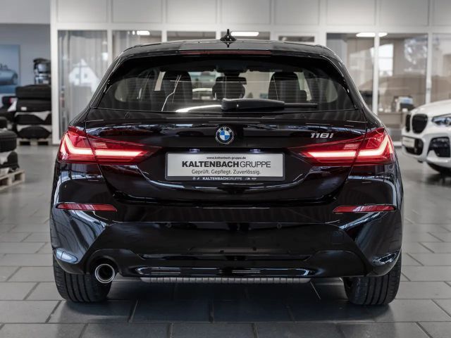 BMW 118 118i Advantage pakket Sedan