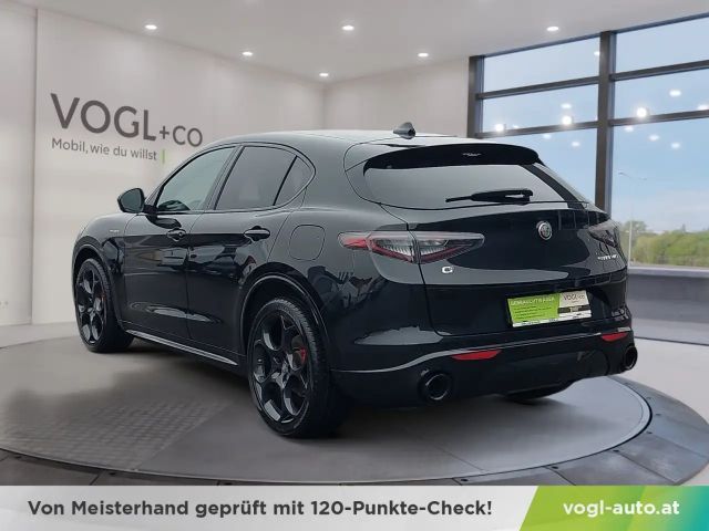 Alfa Romeo Stelvio AT8 Q4 Veloce