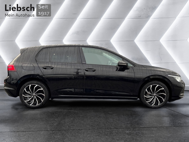 Volkswagen Golf 1.5 eTSI DSG Golf VIII IQ.Drive