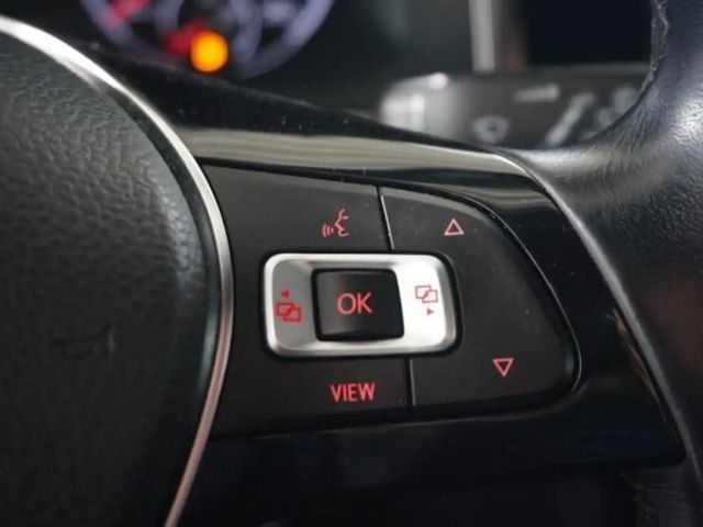 Volkswagen Polo POLO 1,0 TSI 110 PS UNITED NAVI KAMERA SHZ PDC APP