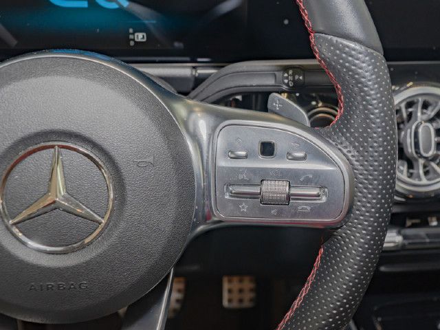 Mercedes-Benz EQA 300 4MATIC