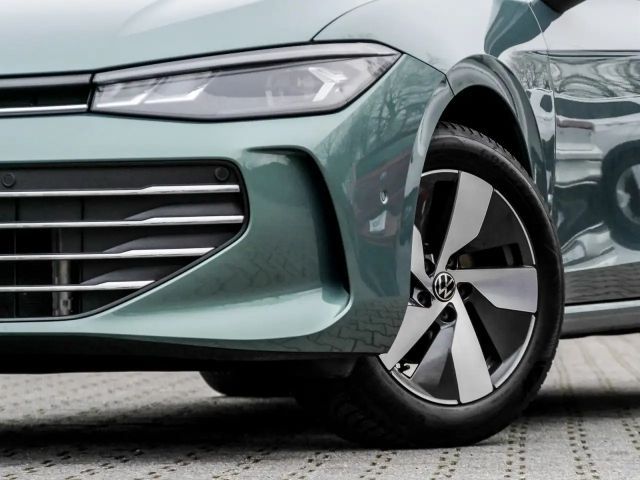 Volkswagen Passat 1.5 eTSI Business DSG Variant