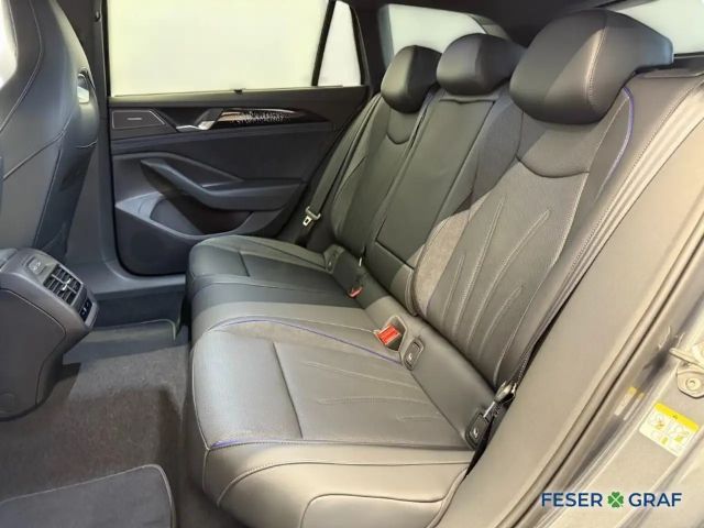 Volkswagen Passat DSG R-Line