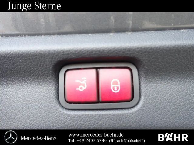 Mercedes-Benz EQE 300 Sedan