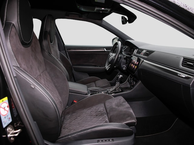 Skoda Superb 2.0 TDI Combi Sportline