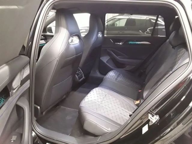 Volkswagen Passat R-Line Variant