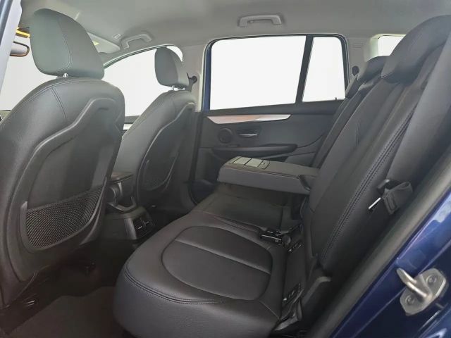 BMW 216 216d Advantage pakket