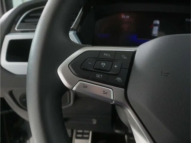 Volkswagen Touran 1.5 TSI DSG R-Line