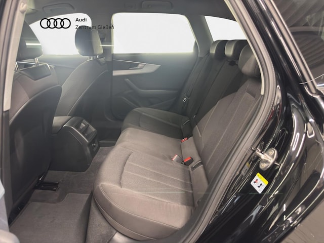 Audi A4 35 TFSI Avant S-Tronic