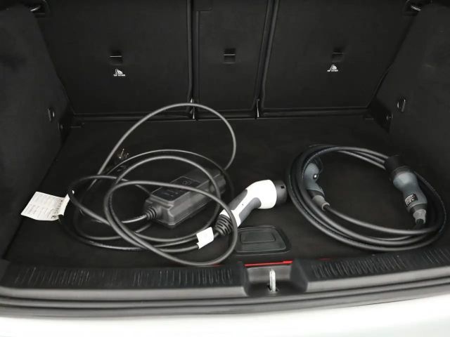 Mercedes-Benz B 250 B 250 e Style