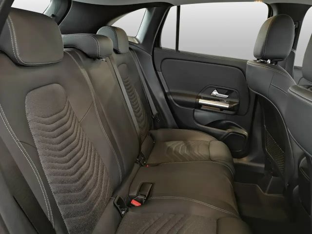 Mercedes-Benz GLA 180 Progressive