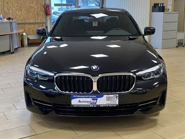 BMW 530 530e Sedan
