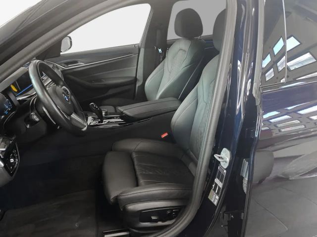 BMW 530 530e Touring