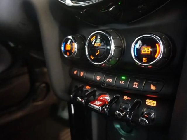 MINI Cooper COOPER 1,5 CAMDEN LEDER NAVI LED SHZ TEMPOMAT 17"