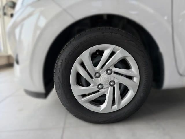 Hyundai i10 SITZHEIZUNG+ NAVIGATION+ KLIMAANLAGE+ RÜCKFAHRKAME