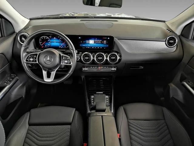 Mercedes-Benz GLA 180 Progressive