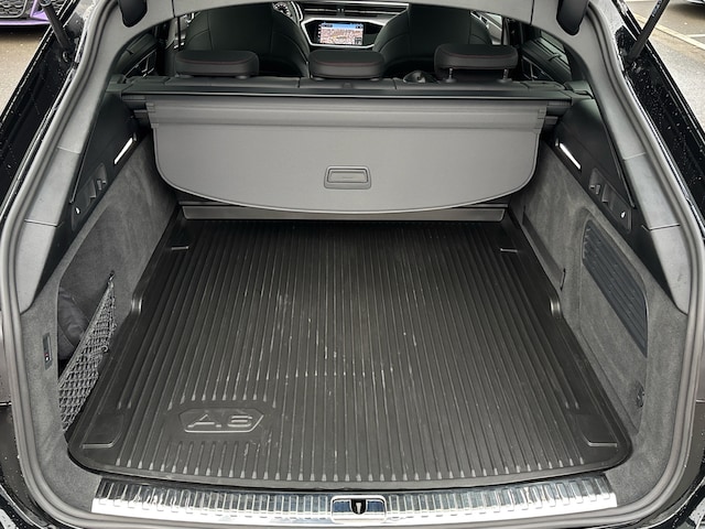 Audi S6 Avant Quattro