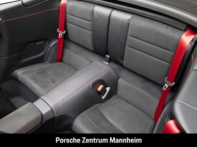 Porsche 992 4 Cabrio Carrera GTS