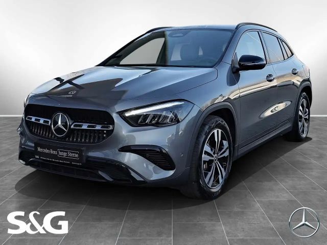 Mercedes-Benz GLA 180 Progressive