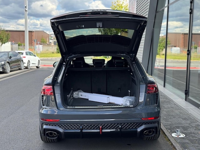 Audi RS Q8 Performance Quattro