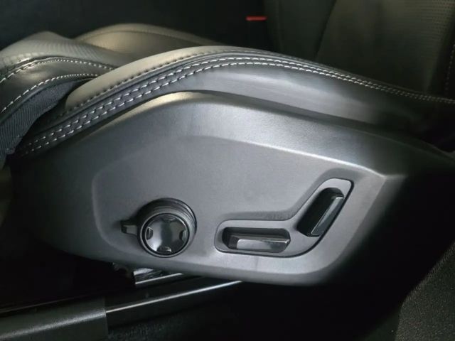 Volvo XC60 AWD Dark Plus