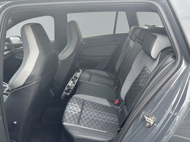 Volkswagen Golf DSG R-Line Variant